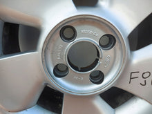 Laden Sie das Bild in den Galerie-Viewer, 1x Alufelge 15 Zoll 6.0&quot; 4x108 34ET Glanz Silber V97FB-CA Ford Puma Rim Wheel