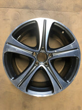 Laden Sie das Bild in den Galerie-Viewer, 1x Alufelge 18 Zoll 8.0&quot; 5x112 43ET A2134011400 Mercedes-Benz W213 Rim Wheel