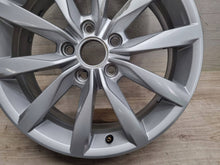 Laden Sie das Bild in den Galerie-Viewer, 1x Alufelge 17 Zoll 5G0601025K VW Golf Vii Rim Wheel FEL6257527533lg