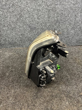 Laden Sie das Bild in den Galerie-Viewer, Frontscheinwerfer Ford Transit 10100748 Links Scheinwerfer Headlight SCH3030203010mo