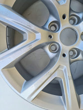 Load image into Gallery viewer, 1x Alufelge 17 Zoll 6.5&quot; 5x120 39ET Glanz 6856076 BMW F48 Rim Wheel