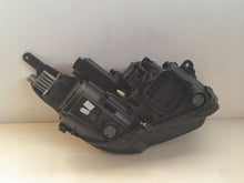 Laden Sie das Bild in den Galerie-Viewer, Frontscheinwerfer Opel Crossland X 13467967 1346968 Ein Satz Headlight SCH6867556162jk