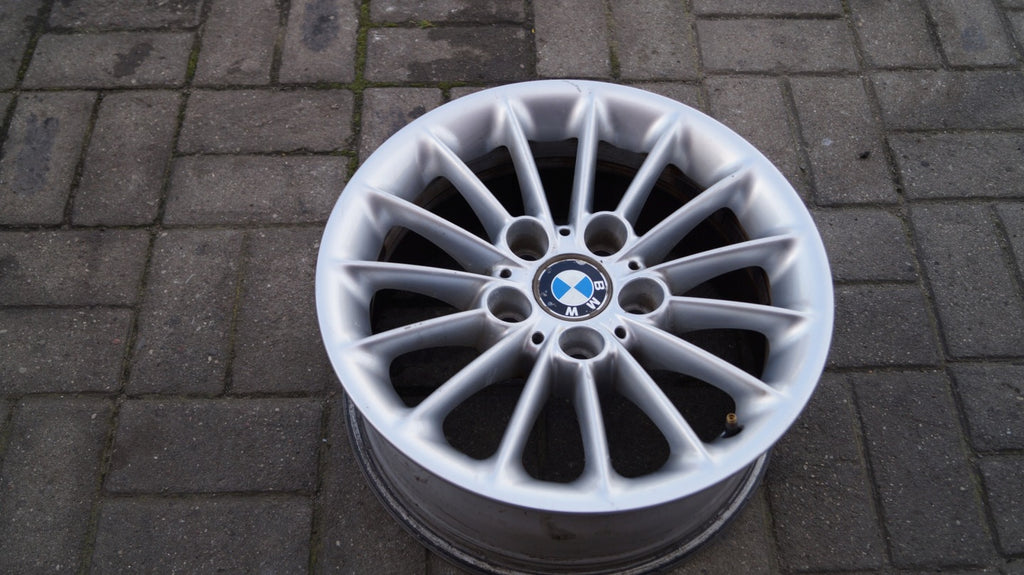 1x Alufelge 16 Zoll 7.0" 5x120 20ET BMW 1 Rim Wheel FEL8498621853rz