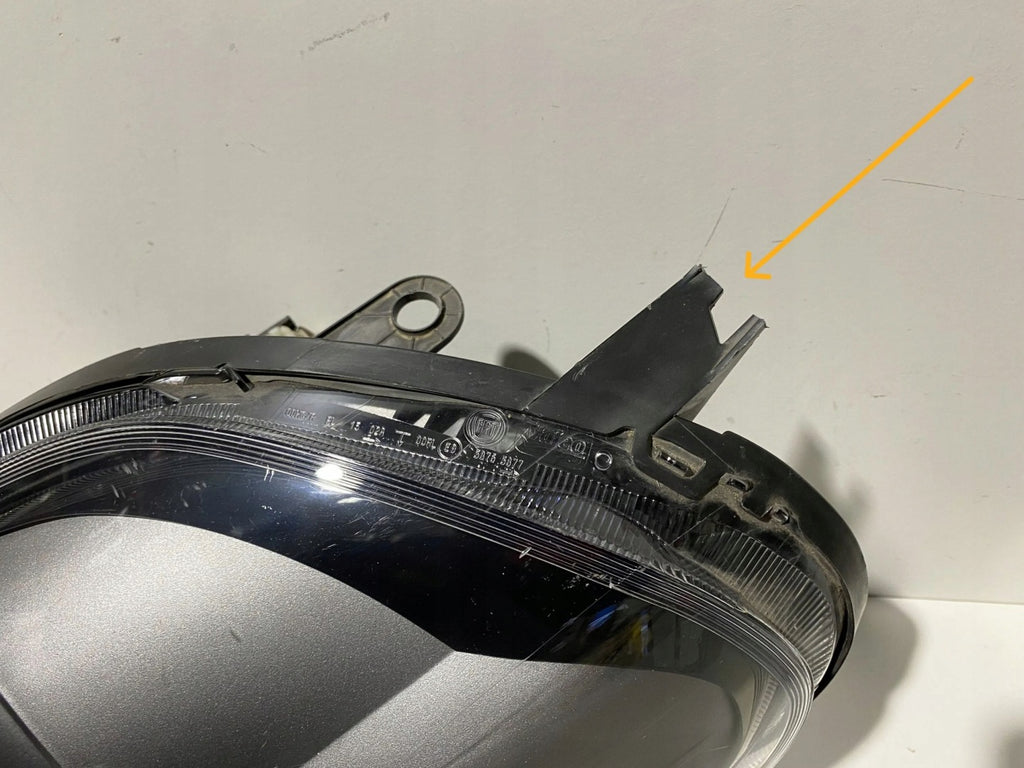 Frontscheinwerfer Fiat Punto 51855645 Links Scheinwerfer Headlight SCH2304992410jz