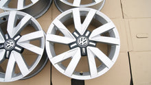 Load image into Gallery viewer, 4x Alufelge 16 Zoll 6.5" 5x112 3GO601025A VW Passat Rim Wheel FEL8598072028of
