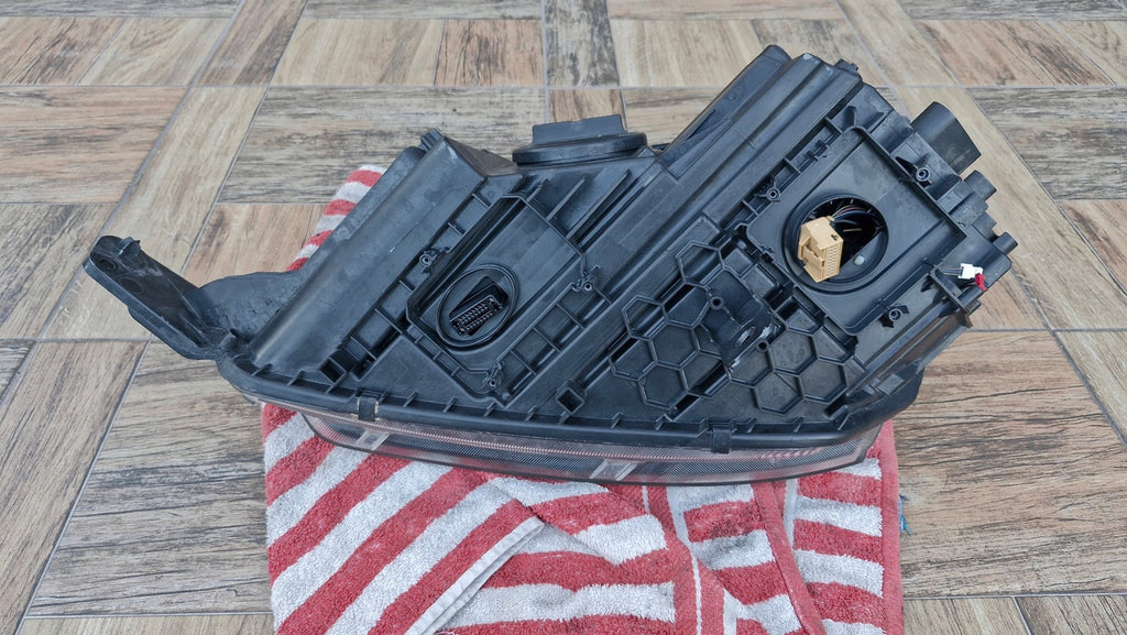 Frontscheinwerfer Skoda Yeti 5L1941016C Xenon Rechts Scheinwerfer Headlight