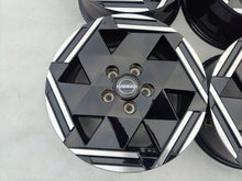 Load image into Gallery viewer, 4x Alufelge 16 Zoll 6.5" 5x114.3 40ET Glanz Schwarz R32665 Nissan Qashqai I FEL8191662562bj