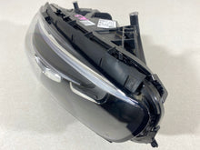 Laden Sie das Bild in den Galerie-Viewer, Frontscheinwerfer Mercedes-Benz W247 A2479062603 LED Rechts Headlight