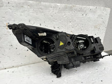 Laden Sie das Bild in den Galerie-Viewer, Frontscheinwerfer Ford Kuga Links Scheinwerfer Headlight SCH4226751449xv