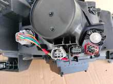 Laden Sie das Bild in den Galerie-Viewer, Frontscheinwerfer Mitsubishi Eclipse Cross 8301D185 LED Links Headlight