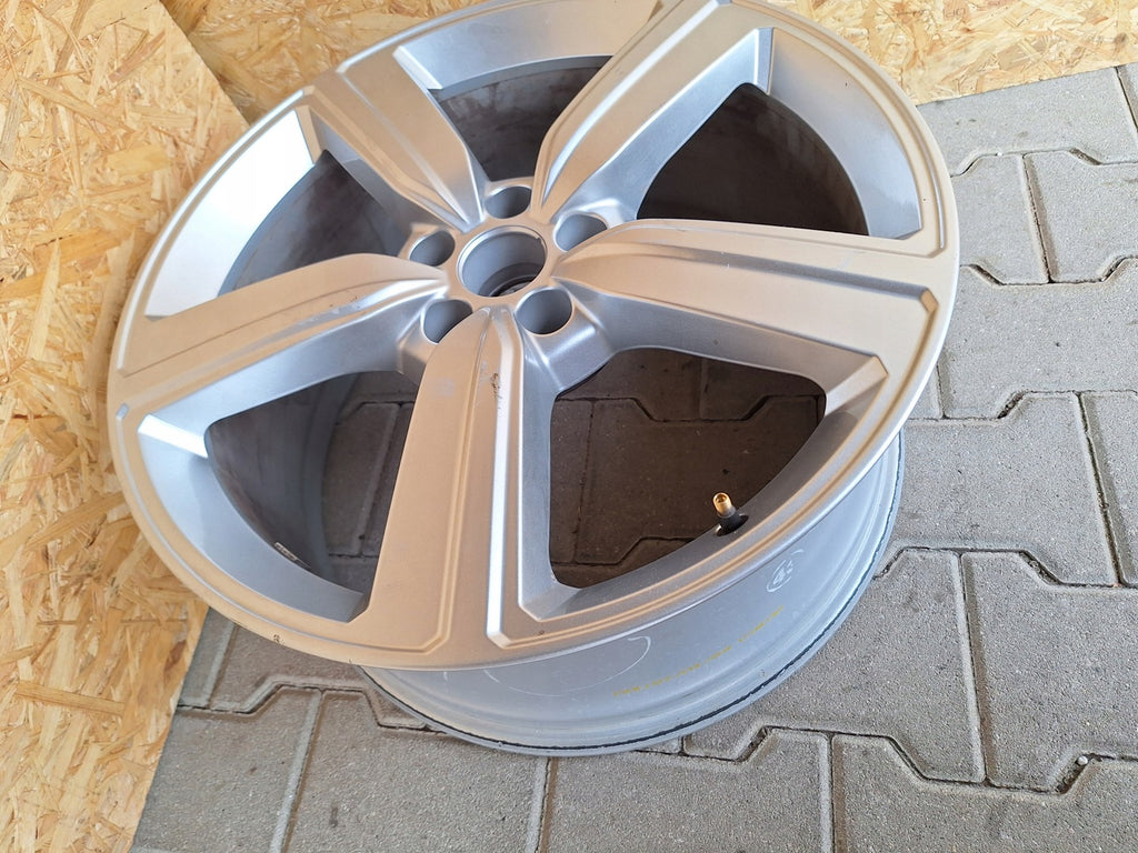 1x Alufelge 20 Zoll 9.0" 5x112 38ET Glanz Silber 4KE601025S Audi E Tron