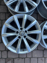 Laden Sie das Bild in den Galerie-Viewer, 4x Alufelge 17 Zoll 7.0" 5x112 40ET 3G0601025BP VW Passat B8 Beetle Touran FEL4896307476xa