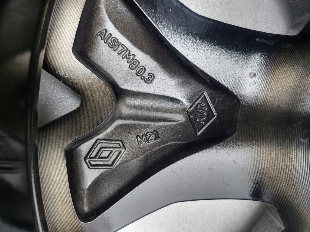1x Alufelge 16 Zoll 6.5" 4x100 45ET 403004026R 403009410R Dacia Sandero III Clio FEL5715641318to