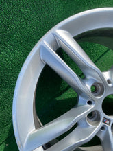 Laden Sie das Bild in den Galerie-Viewer, 1x Alufelge 17 Zoll 7.5" 5x112 7848601 BMW Rim Wheel FEL9683818759sl