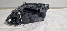 Laden Sie das Bild in den Galerie-Viewer, Frontscheinwerfer BMW 5 F10 7410726 Rechts Scheinwerfer Headlight