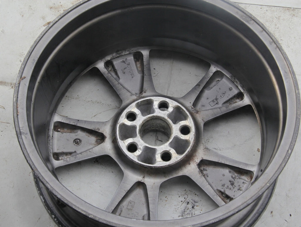 1x Alufelge 18 Zoll 8.0" 5x114.3 35ET Glanz Silber Lexus Rx Ii Rim Wheel