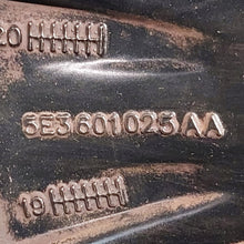 Load image into Gallery viewer, 1x Alufelge 16 Zoll 6.5" 5x112 46ET Glanz Schwarz 5E3601025AA Skoda Rim Wheel FEL3039045763sh