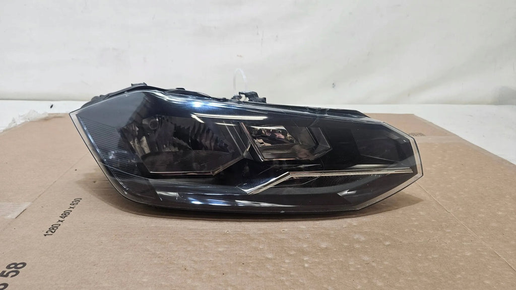 Frontscheinwerfer VW Polo 2G1941006 Rechts Scheinwerfer Headlight