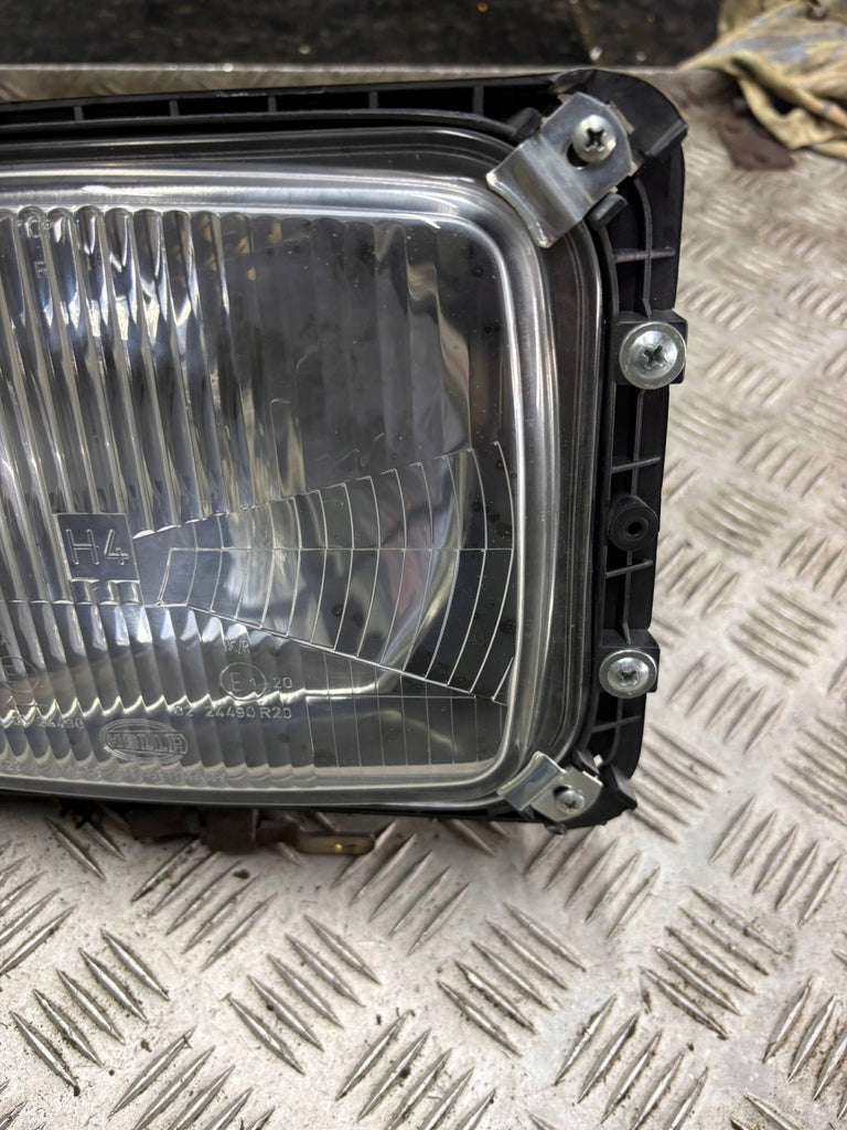 Frontscheinwerfer Mercedes-Benz T1 12130000 Rechts Scheinwerfer Headlight SCH1974489050ds