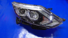 Laden Sie das Bild in den Galerie-Viewer, Frontscheinwerfer Mercedes-Benz Qashqai II J11 1313899R Rechts Headlight SCH2010317943oz