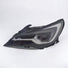 Laden Sie das Bild in den Galerie-Viewer, Frontscheinwerfer Opel Astra 662588537 LED Rechts Scheinwerfer Headlight