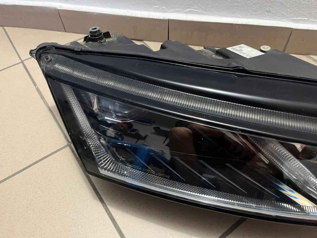 Frontscheinwerfer Skoda Octavia IV 5E4941016A LED Rechts Scheinwerfer Headlight SCH7243808991em