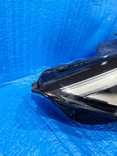Laden Sie das Bild in den Galerie-Viewer, Frontscheinwerfer Audi A3 8Y0941033 Full LED Links Scheinwerfer Headlight SCH5822286763ct