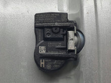 Load image into Gallery viewer, 1x Alufelge 20 Zoll 8.0" 5x108 40ET Glanz Silber Land Rover Range Evoque L551 Ii FEL7682453141vg