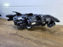 Laden Sie das Bild in den Galerie-Viewer, Frontscheinwerfer Mitsubishi Outlander ECM921-21C10 Links Scheinwerfer Headlight SCH6163718746ms