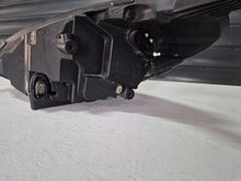 Laden Sie das Bild in den Galerie-Viewer, Frontscheinwerfer Ford Fiesta I J1BB13100AD Rechts Scheinwerfer Headlight SCH3179011473vq
