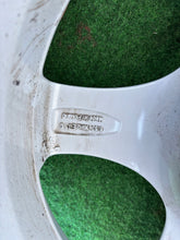 Laden Sie das Bild in den Galerie-Viewer, 1x Alufelge 16 Zoll 6.5&quot; 5x112 50ET KBA45819 Audi Altea Rim Wheel