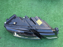 Laden Sie das Bild in den Galerie-Viewer, Frontscheinwerfer Skoda Octavia III 5E1941016F LED Rechts Scheinwerfer Headlight SCH7842466094nl
