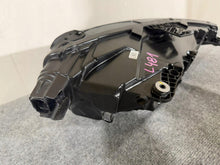 Laden Sie das Bild in den Galerie-Viewer, Frontscheinwerfer Audi A3 8Y0941011 LED Links Scheinwerfer Headlight SCH4232922637lf