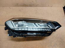 Laden Sie das Bild in den Galerie-Viewer, Frontscheinwerfer VW Touran 5TB941036B LED Rechts Scheinwerfer Headlight