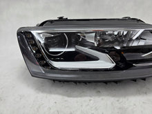 Load image into Gallery viewer, Frontscheinwerfer VW Jetta IV 5C7941752E Rechts Scheinwerfer Headlight SCH3412918336fm