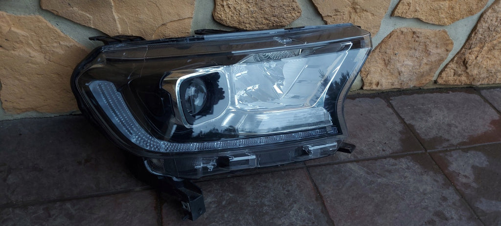 Frontscheinwerfer Ford Ranger JB3B-13E014-A JB3B-13E014-BA LED Rechts Headlight