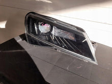 Laden Sie das Bild in den Galerie-Viewer, Frontscheinwerfer Skoda Superb III 1ZS01193946 Rechts Scheinwerfer Headlight