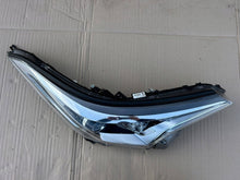 Laden Sie das Bild in den Galerie-Viewer, Frontscheinwerfer Toyota C-Hr Chr 81110F4031 Rechts Scheinwerfer Headlight SCH9886620049mh