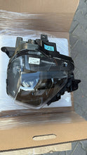 Load image into Gallery viewer, Frontscheinwerfer Hyundai Tucson N7921-120100 Links Scheinwerfer Headlight SCH7235791707mc