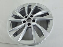 Load image into Gallery viewer, 1x Alufelge 17 Zoll 6.5" 5x100 40ET Glanz Silber 657601025AK Skoda Scala Kamiq I FEL6471751590bh