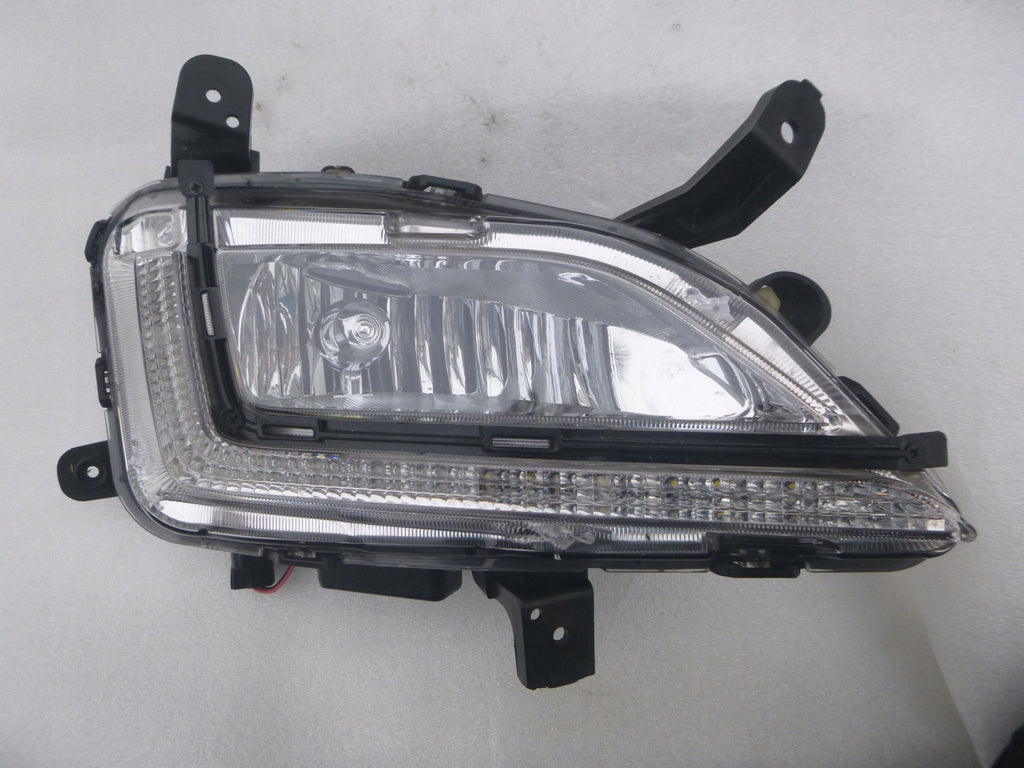 Frontscheinwerfer Hyundai III 92202D7600 Rechts Scheinwerfer Headlight SCH8572566863sp