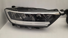 Load image into Gallery viewer, Frontscheinwerfer VW T-Roc 2GA941005F 2GA941006F LED Ein Satz Headlight SCH7330414444ic