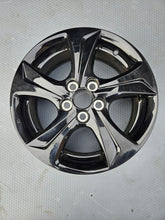 Load image into Gallery viewer, 1x Alufelge 15 Zoll 6.0" 5x100 45ET Glanz Silber PW457-0D002 Toyota Yaris FEL3478918003jz