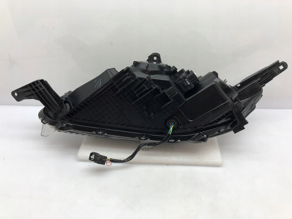 Frontscheinwerfer Mitsubishi L200 8301D378 Rechts Scheinwerfer Headlight