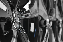 Laden Sie das Bild in den Galerie-Viewer, 4x Alufelge 19 Zoll 7.0" 5x112 34ET Glanz Silber 80A601025 Audi Rim Wheel FEL6989657814dn