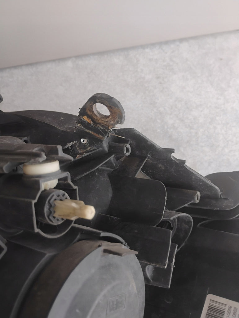 Frontscheinwerfer Toyota Auris 81110-02490 Xenon Rechts Scheinwerfer Headlight