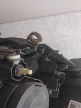 Laden Sie das Bild in den Galerie-Viewer, Frontscheinwerfer Toyota Auris 81110-02490 Xenon Rechts Scheinwerfer Headlight