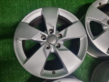 Laden Sie das Bild in den Galerie-Viewer, 4x Alufelge 17 Zoll 7.0" 5x112 47ET Glanz Silber 8S0601025J Audi Tt Rim Wheel FEL6999955683kz