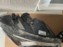 Laden Sie das Bild in den Galerie-Viewer, Frontscheinwerfer Seat Ateca 576941007G 576941008G Ein Stück (Rechts oder Links) SCH1897109570ne