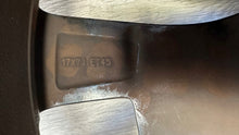 Load image into Gallery viewer, 1x Alufelge 17 Zoll 7.0" 5x114.3 45ET Honda Civic Ix Rim Wheel FEL6776472581cm